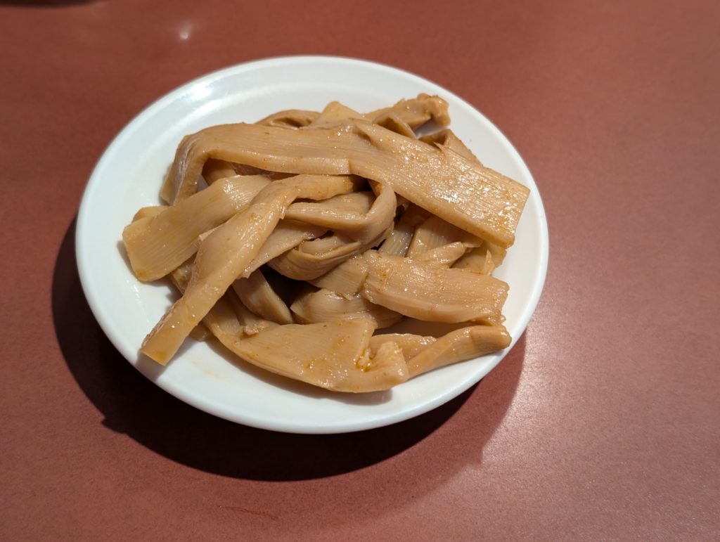 彩花のトッピングのメンマ